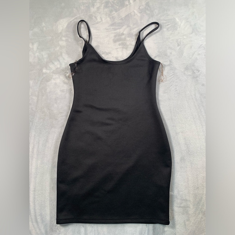 Black Sleeveless Bodycon Dress